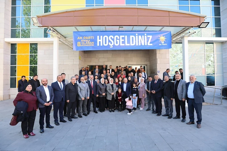 Başkan Büyükkılıç AK Parti Akkışla Kongresi’nde Partililer ve Vatandaşları Bağrına Bastı