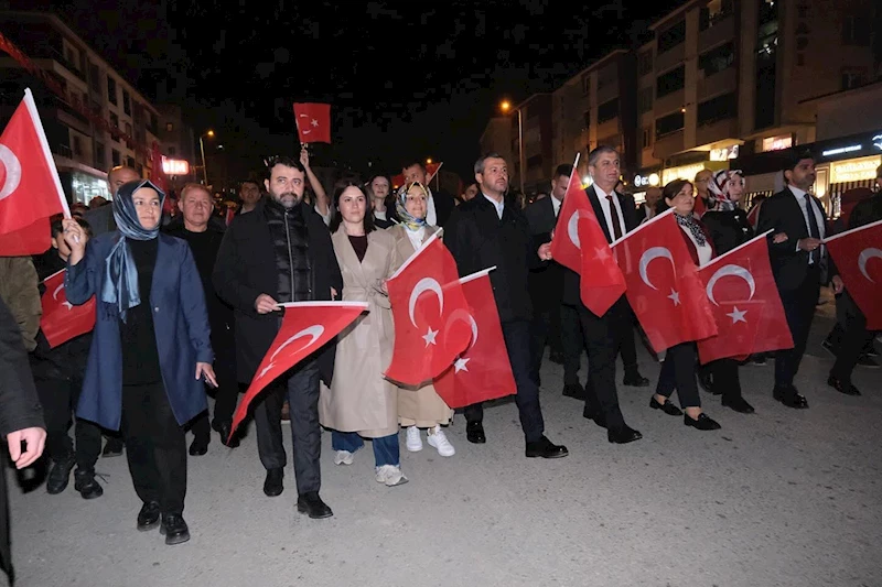 Cumhuriyetimizin 101. Yılı Coşkusunu Fener Alayı Yürüyüşümüzde Hep Birlikte Yaşadık